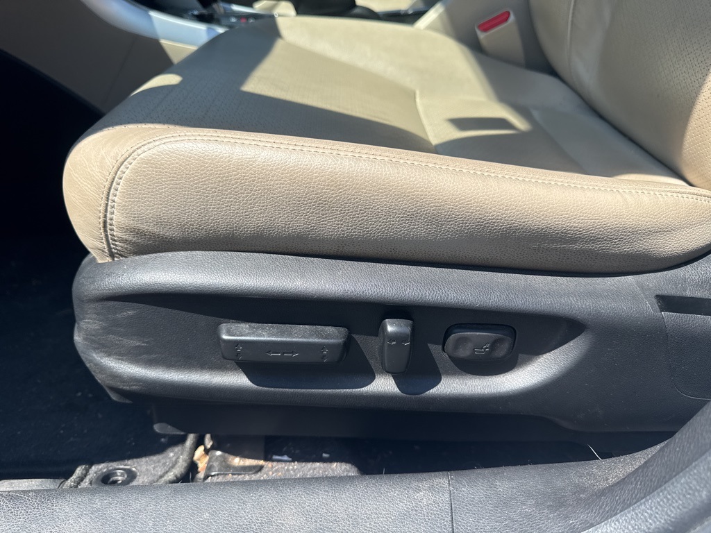 2017 Honda Accord Hybrid EX-L photo 3