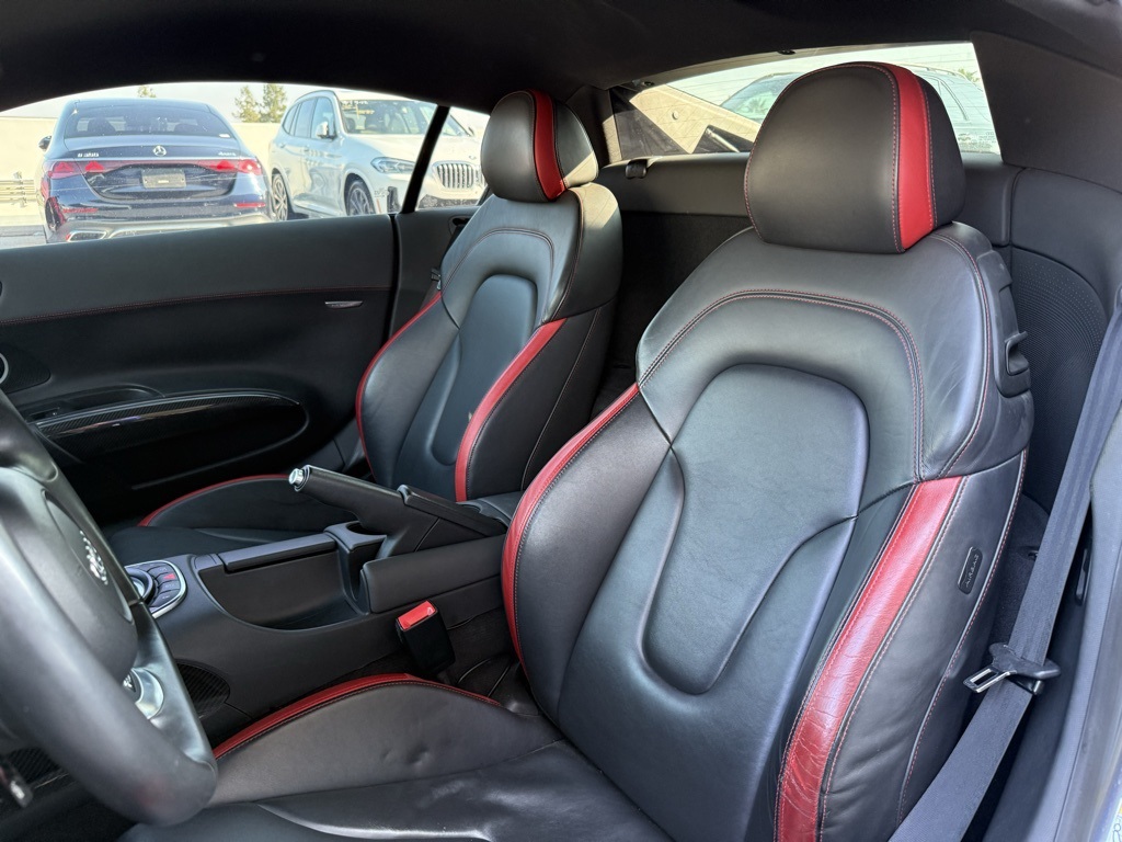 2012 Audi R8 4.2 Quattro photo 4