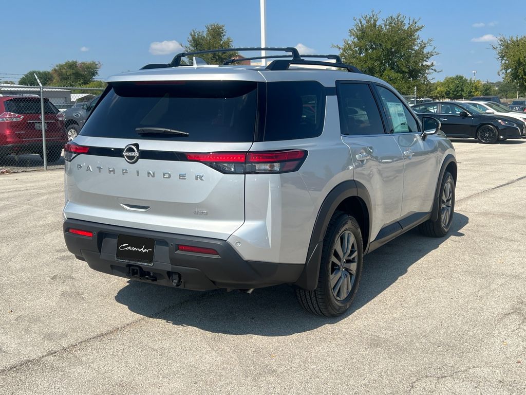 2025 Nissan Pathfinder SV photo 16