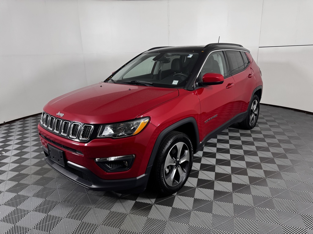 2018 Jeep Compass Latitude photo 3