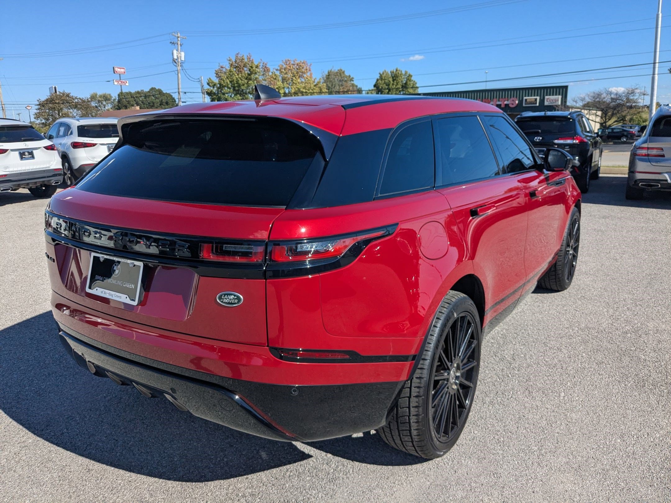 2023 Land Rover Range Rover Velar R-Dynamic S photo 4