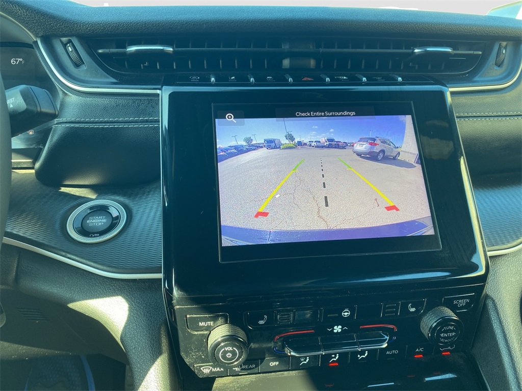 2023 Jeep Grand Cherokee Altitude photo 14