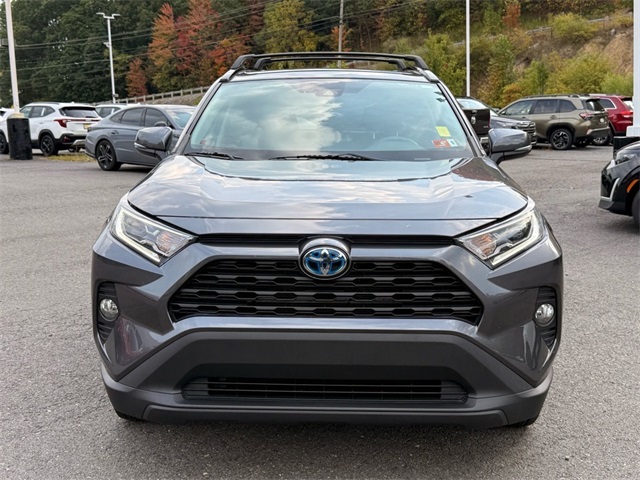 2021 Toyota RAV4 Hybrid XLE photo 12