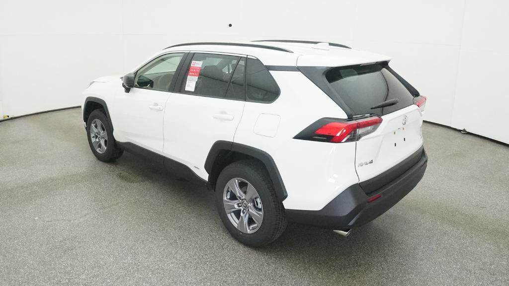 2025 Toyota RAV4 Hybrid LE photo 12