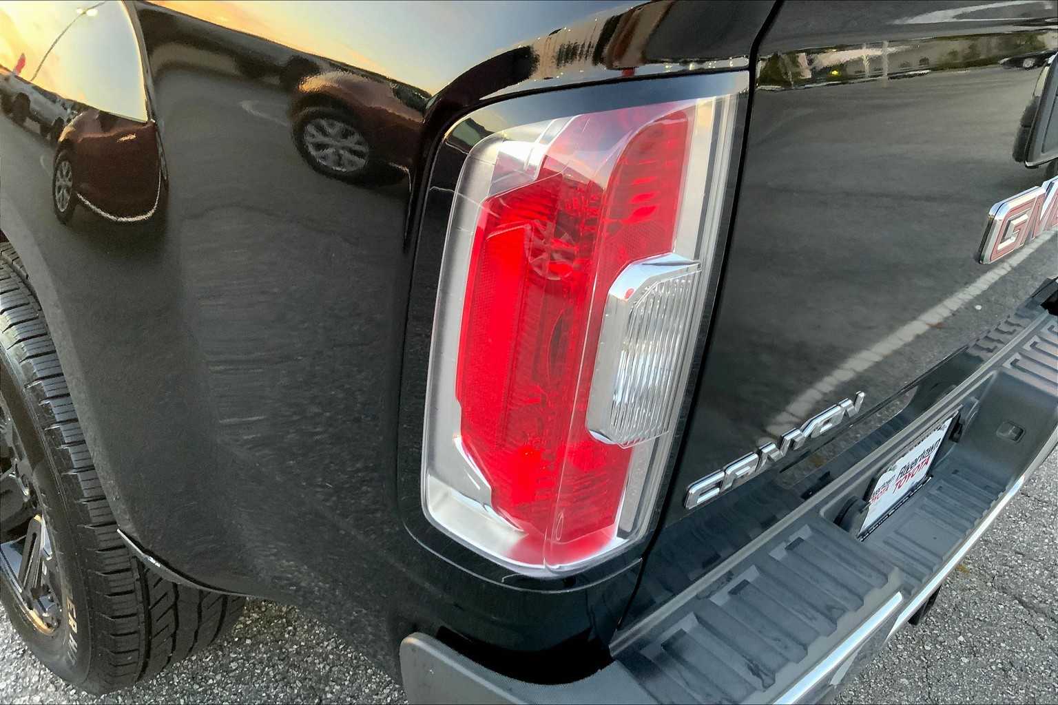 2017 Gmc Canyon SLT photo 24