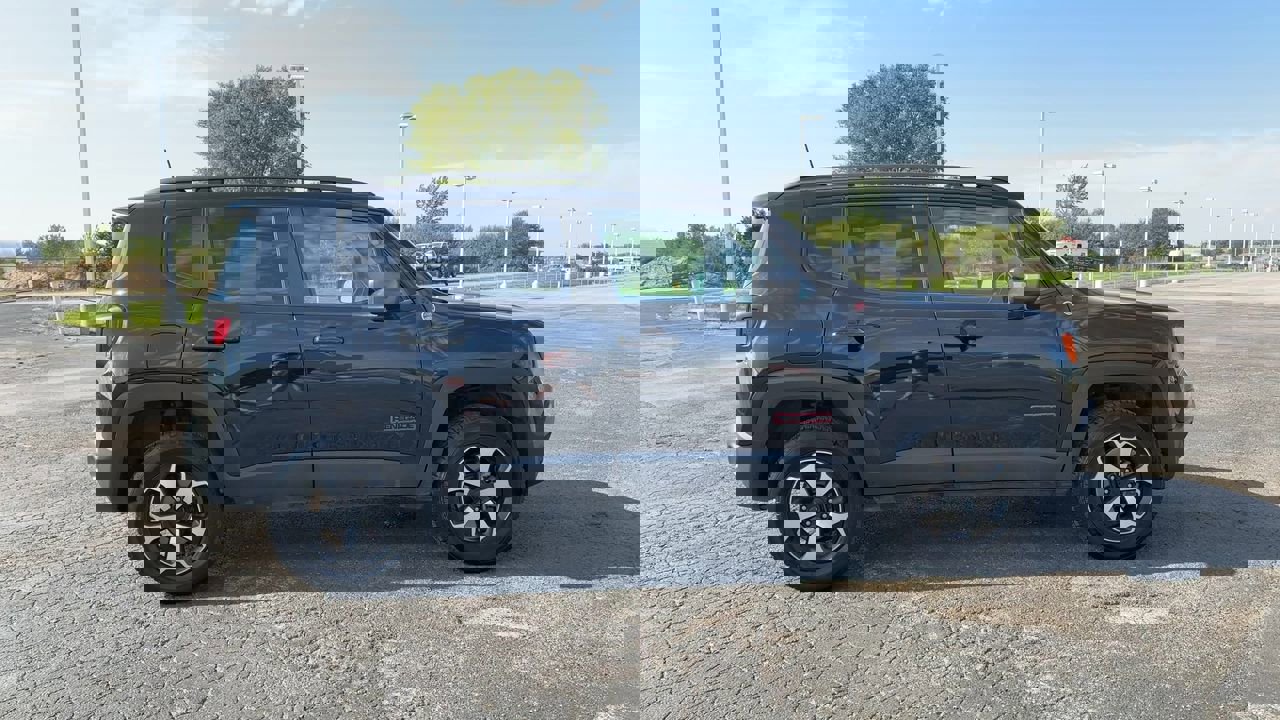 2020 Jeep Renegade Trailhawk photo 8