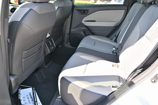 2025 Subaru Forester Premium photo 16