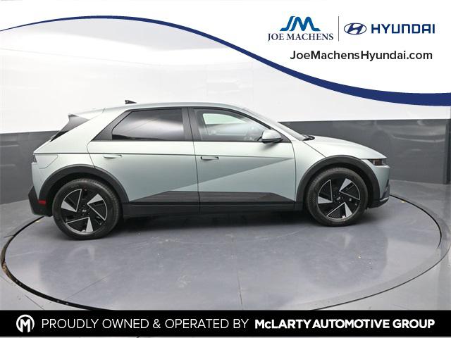 2026 Hyundai IONIQ 5 SEL's photo