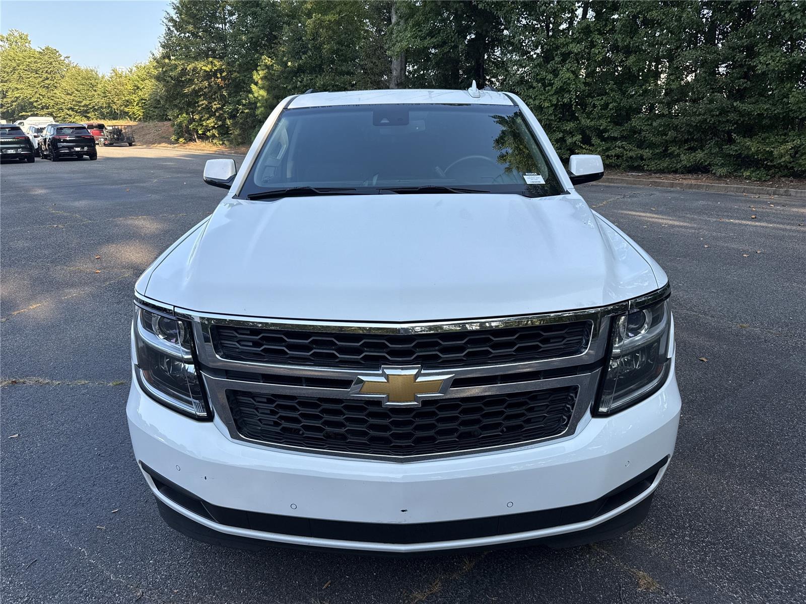 2016 Chevrolet Suburban 1500 LS photo 3