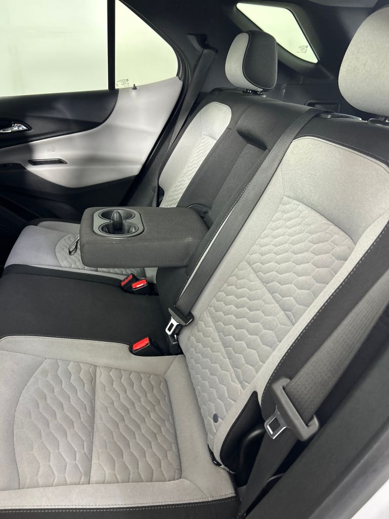 2021 Chevrolet Equinox LT photo 22