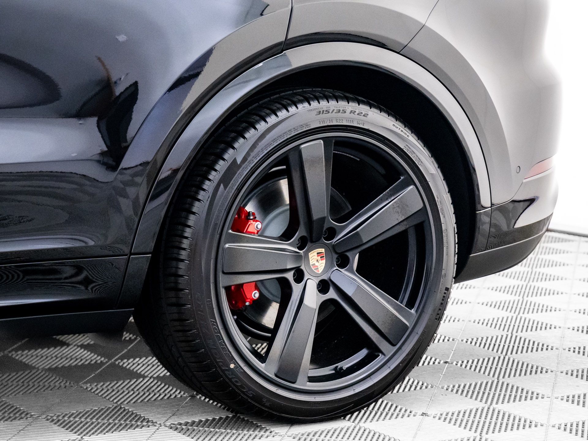 2026 Porsche Cayenne E-Hybrid Coupe S photo 28