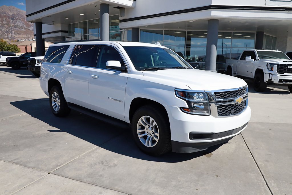 2019 Chevrolet Suburban LT photo 8