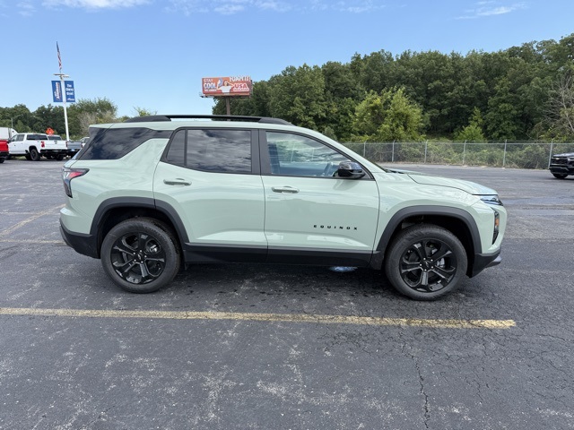 2026 Chevrolet Equinox LT photo 3