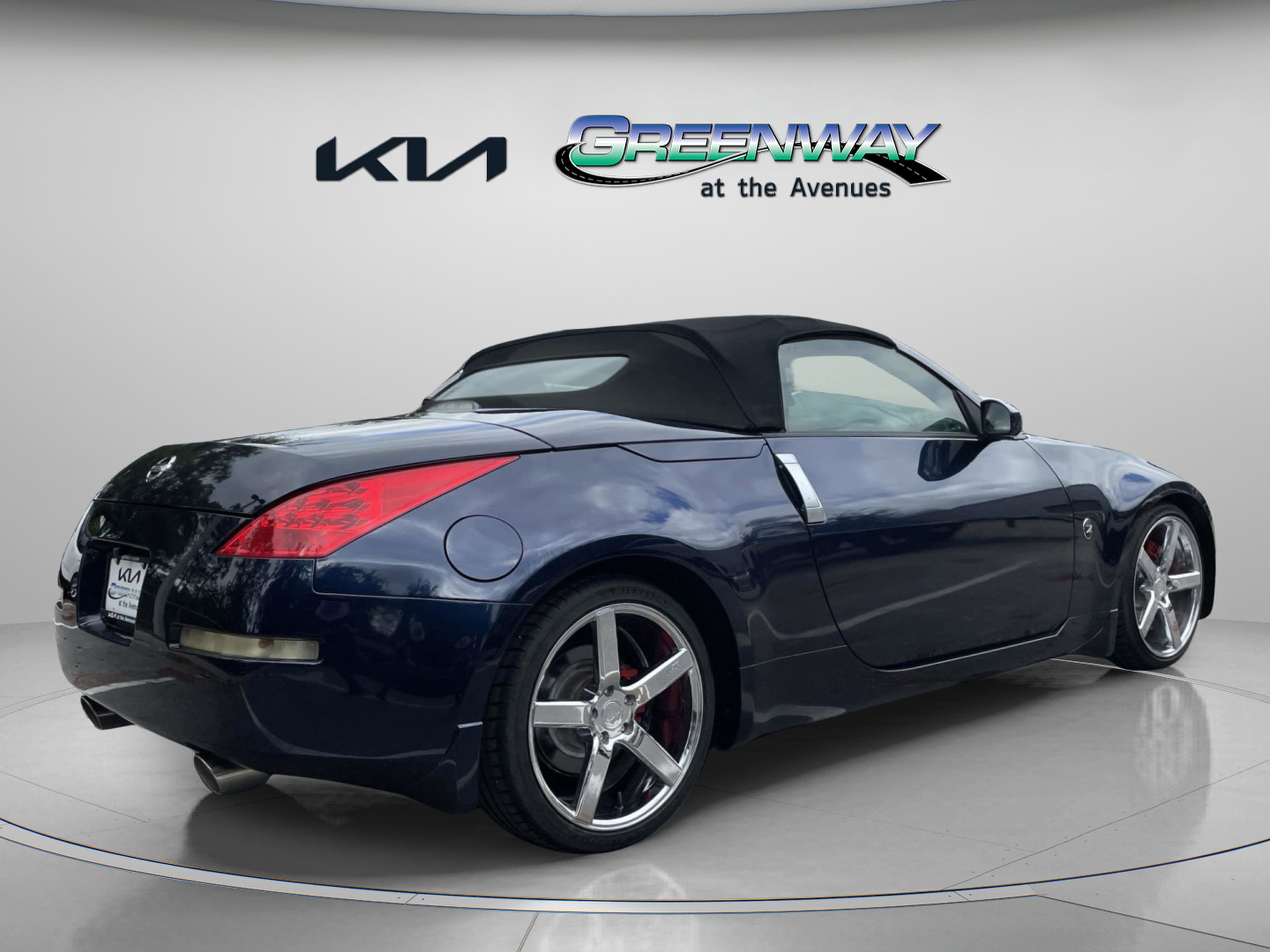 2007 Nissan 350Z Touring photo 4
