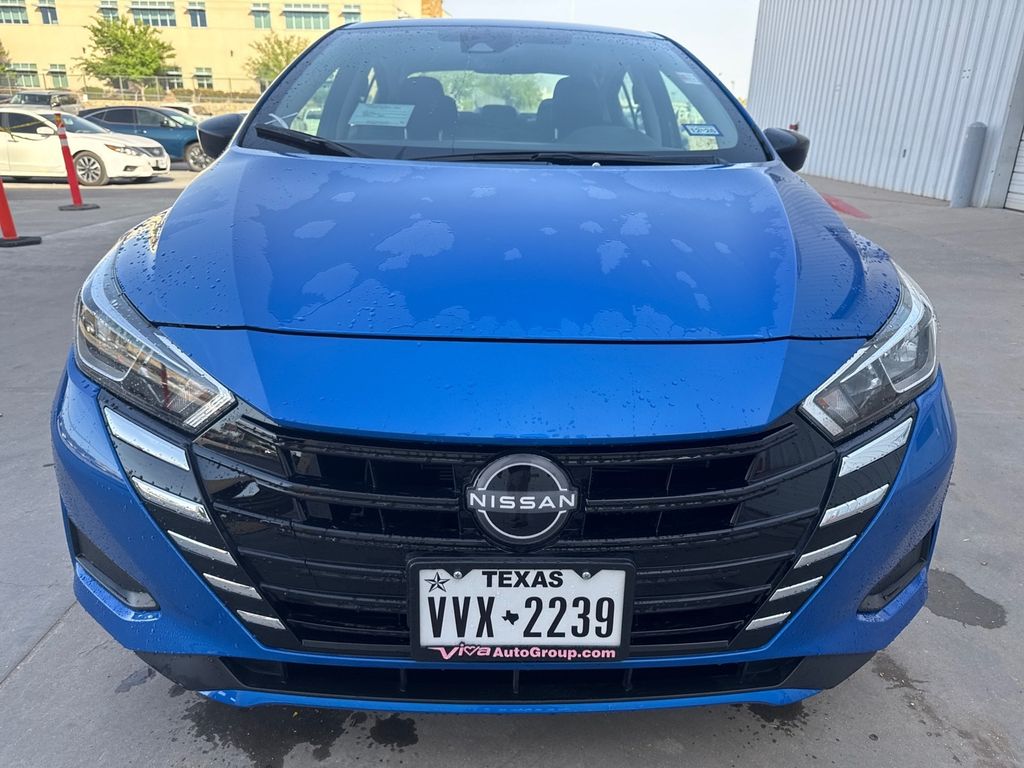 2024 Nissan Versa 1.6 S photo 2