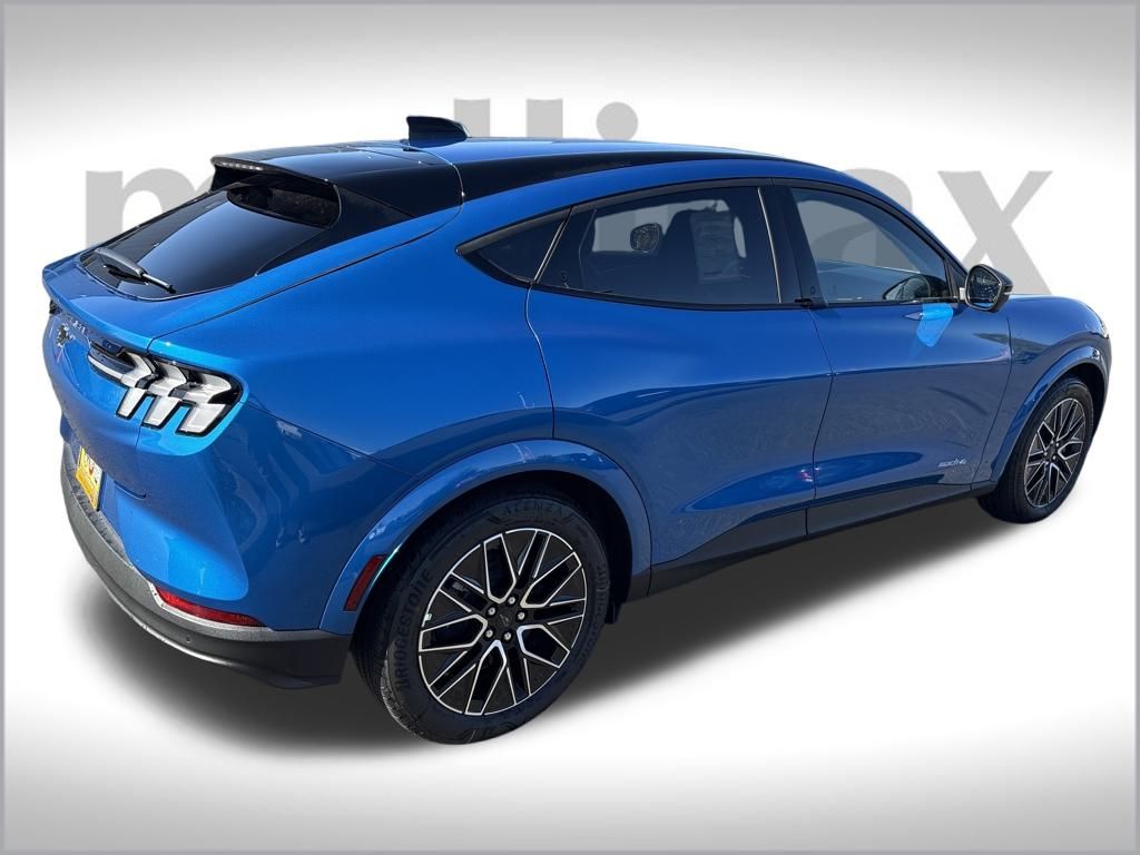 2025 Ford Mustang Mach-E Premium photo 3