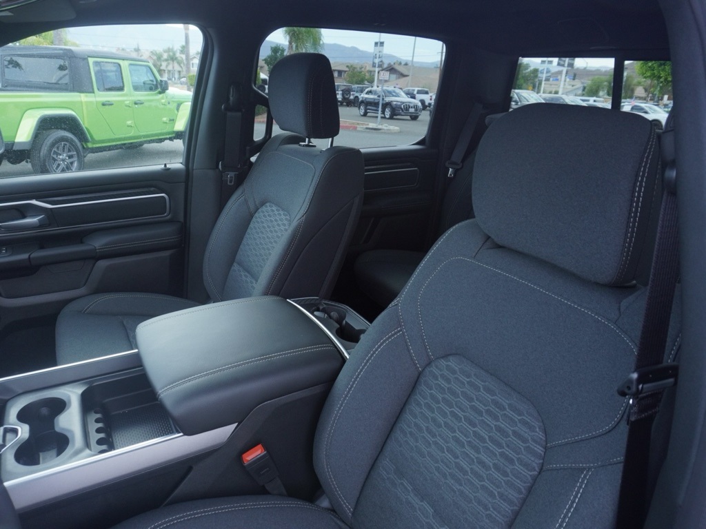 2026 Ram 1500 Big Horn Night Edition photo 17