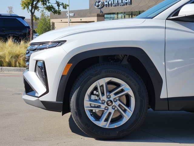 2026 Hyundai Tucson SE photo 4