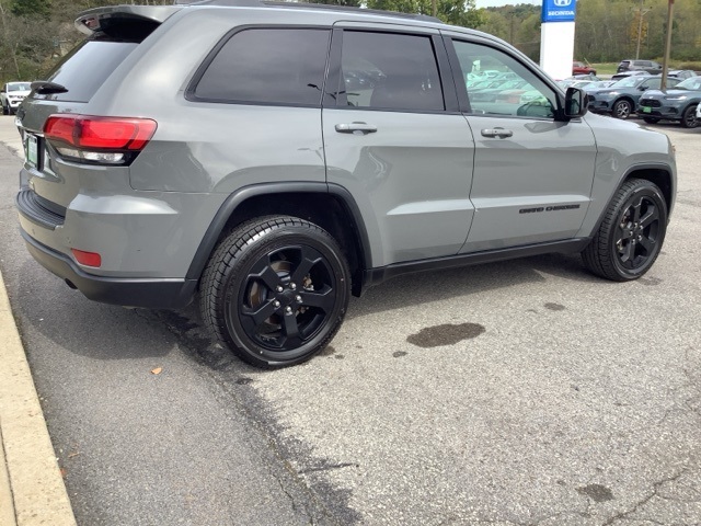 2021 Jeep Grand Cherokee Freedom photo 2