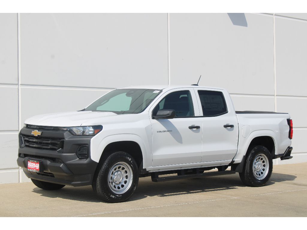 2026 Chevrolet Colorado Work Truck's photo