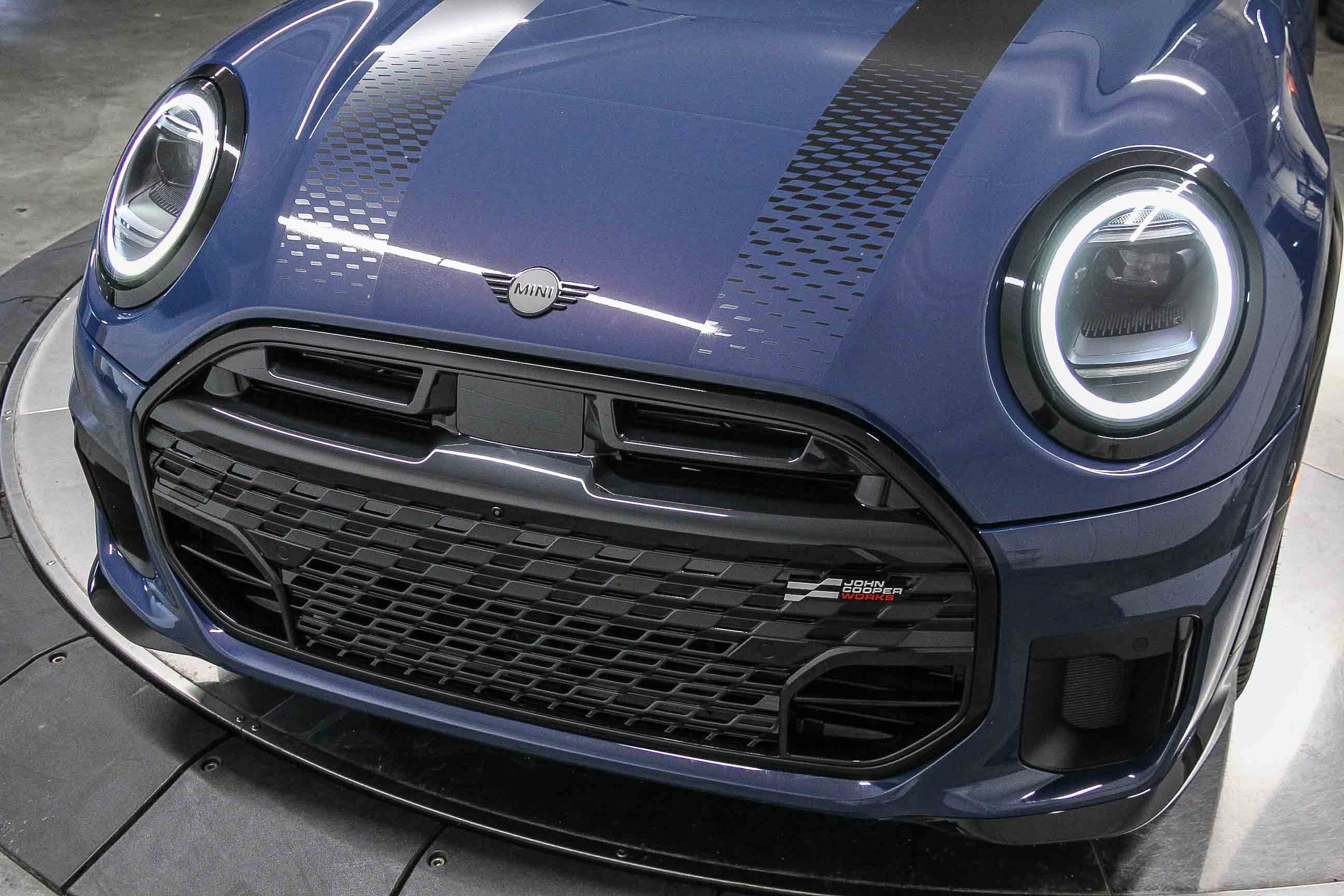 2026 Mini Cooper Hardtop S 4 Door Iconic photo 11