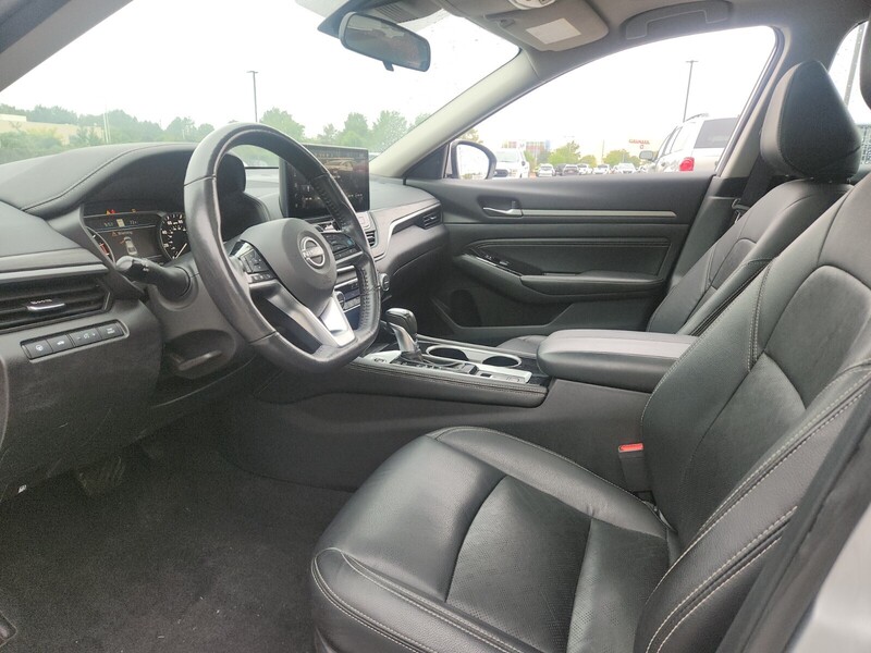 2023 Nissan Altima 2.5 SL photo 9