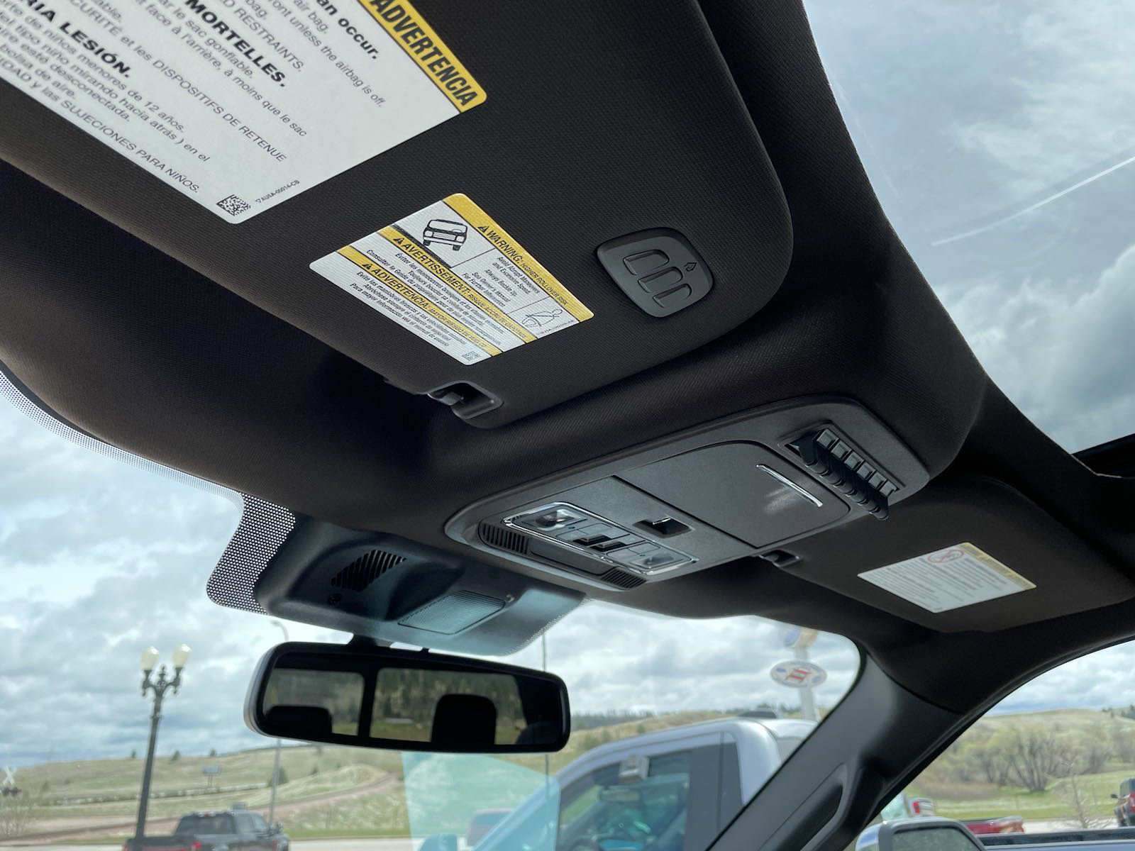 New 2024 Star White Metallic Tri-Coat Ford King Ranch image 30