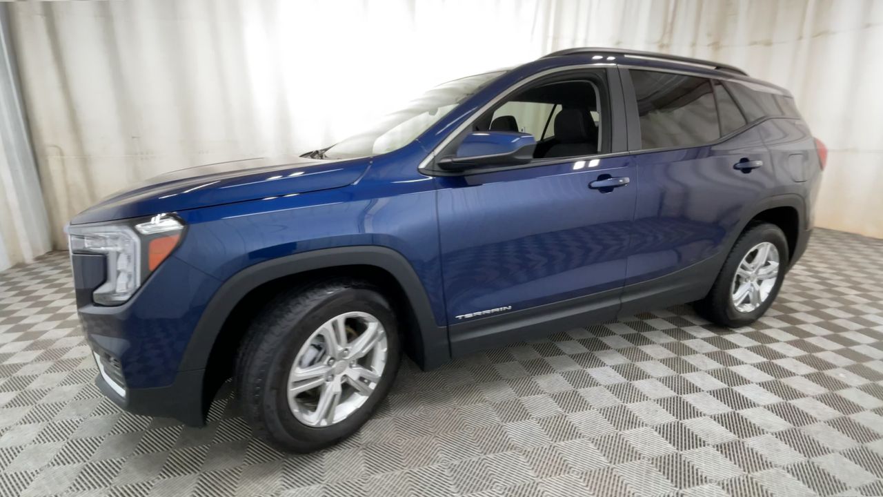 2022 Gmc Terrain SLE photo 4