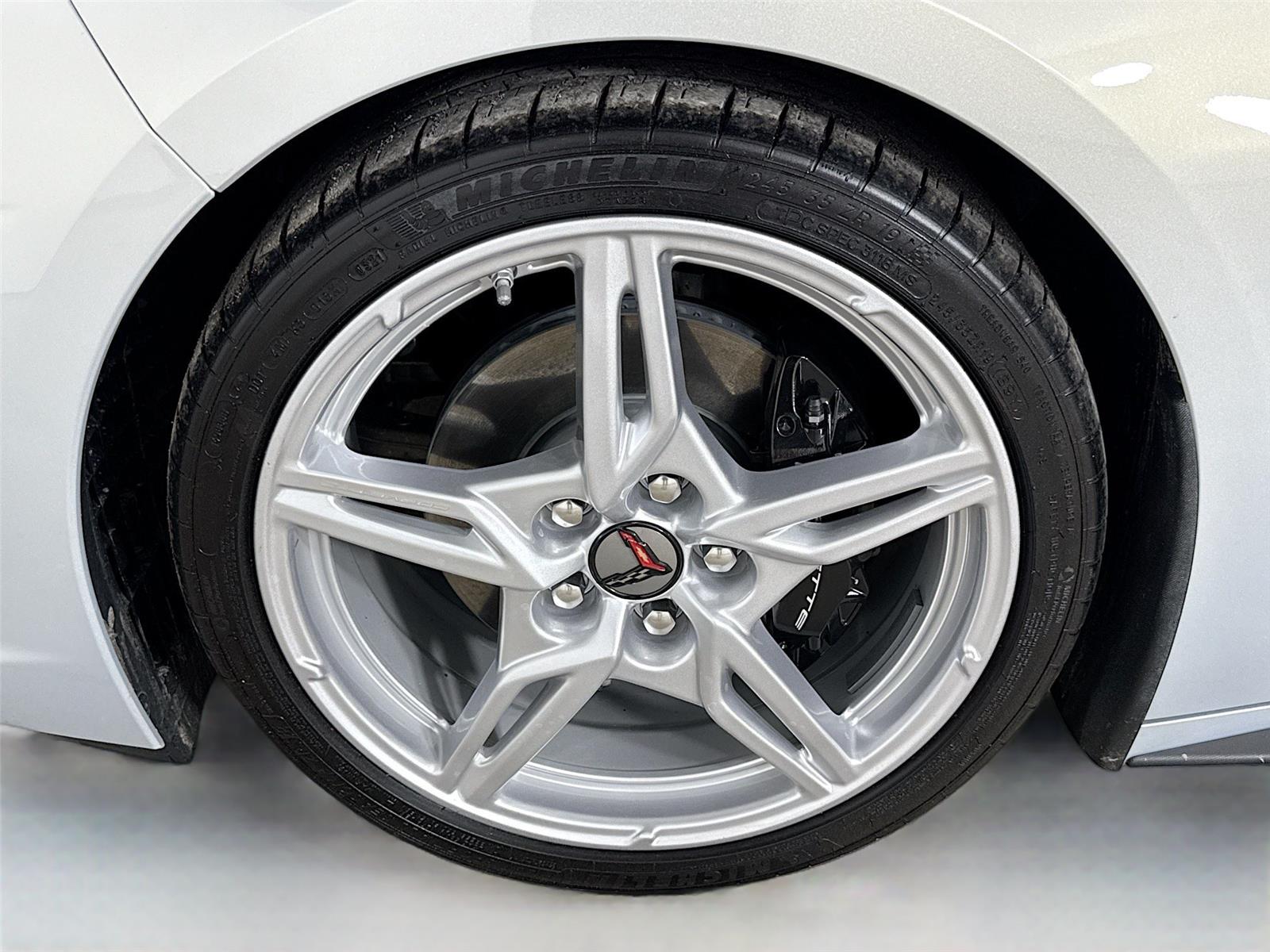 2021 Chevrolet Corvette Stingray 2LT photo 25