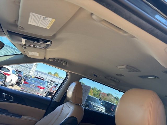 2023 Kia Carnival EX photo 11