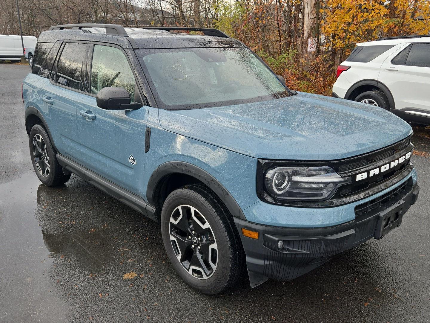 2021 Ford Bronco Sport Outer Banks photo 3