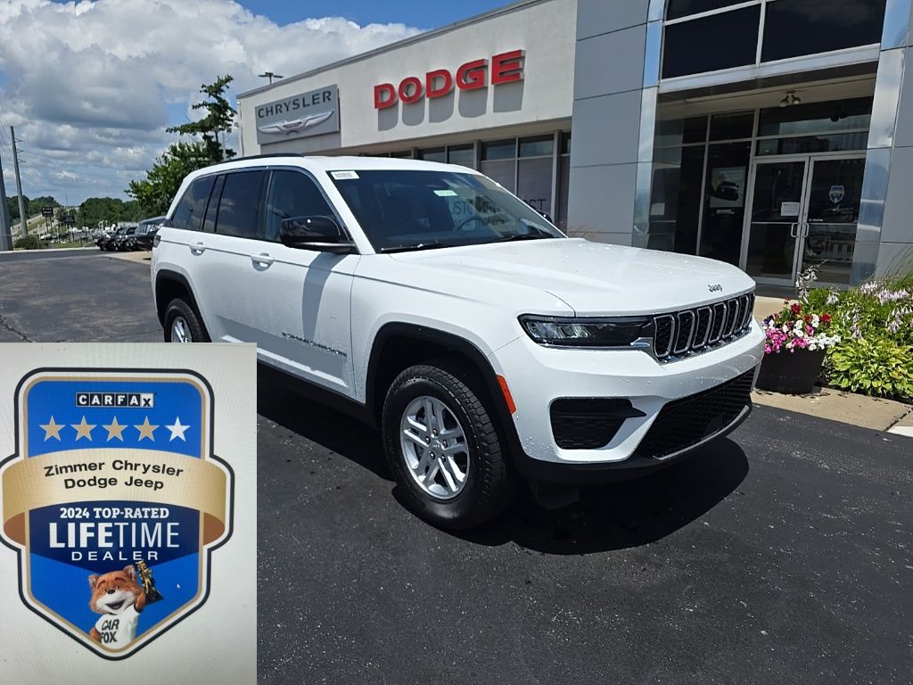 2025 Jeep Grand Cherokee Laredo's photo