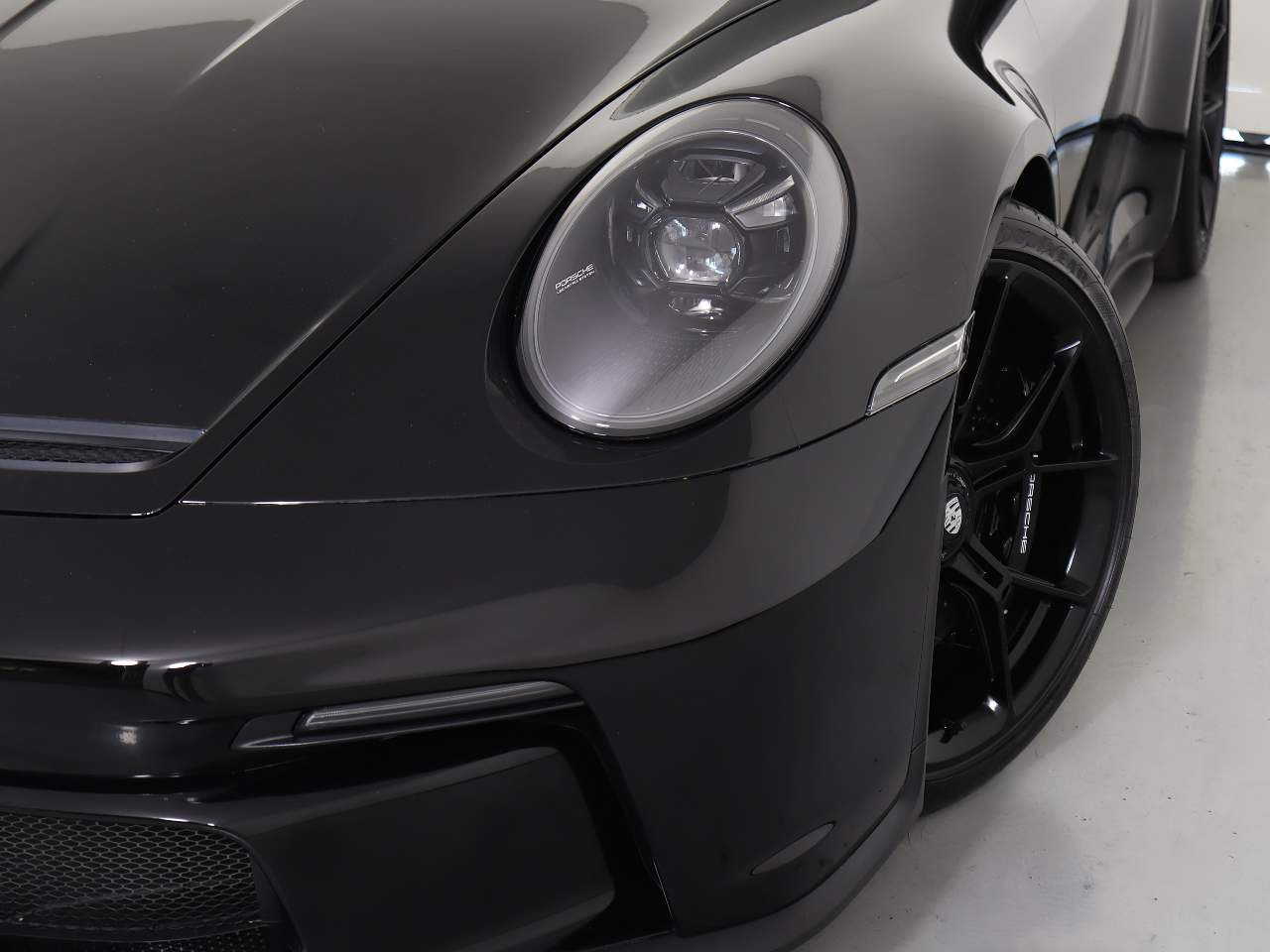 2024 Porsche 911 GT3 Touring photo 12