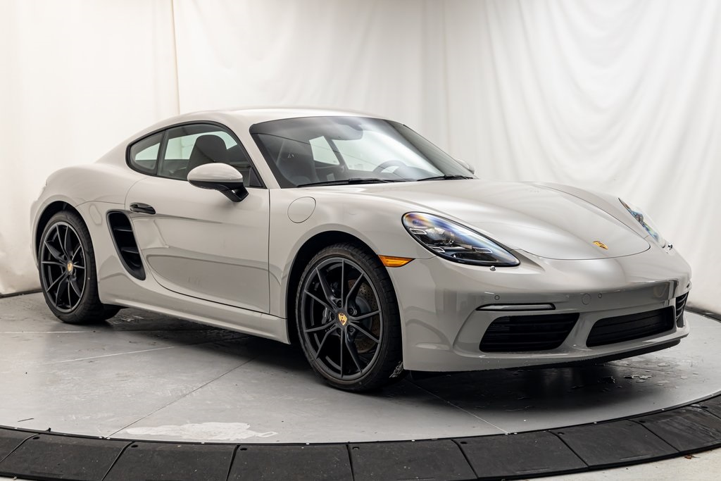 2024 Porsche Cayman Base photo 9