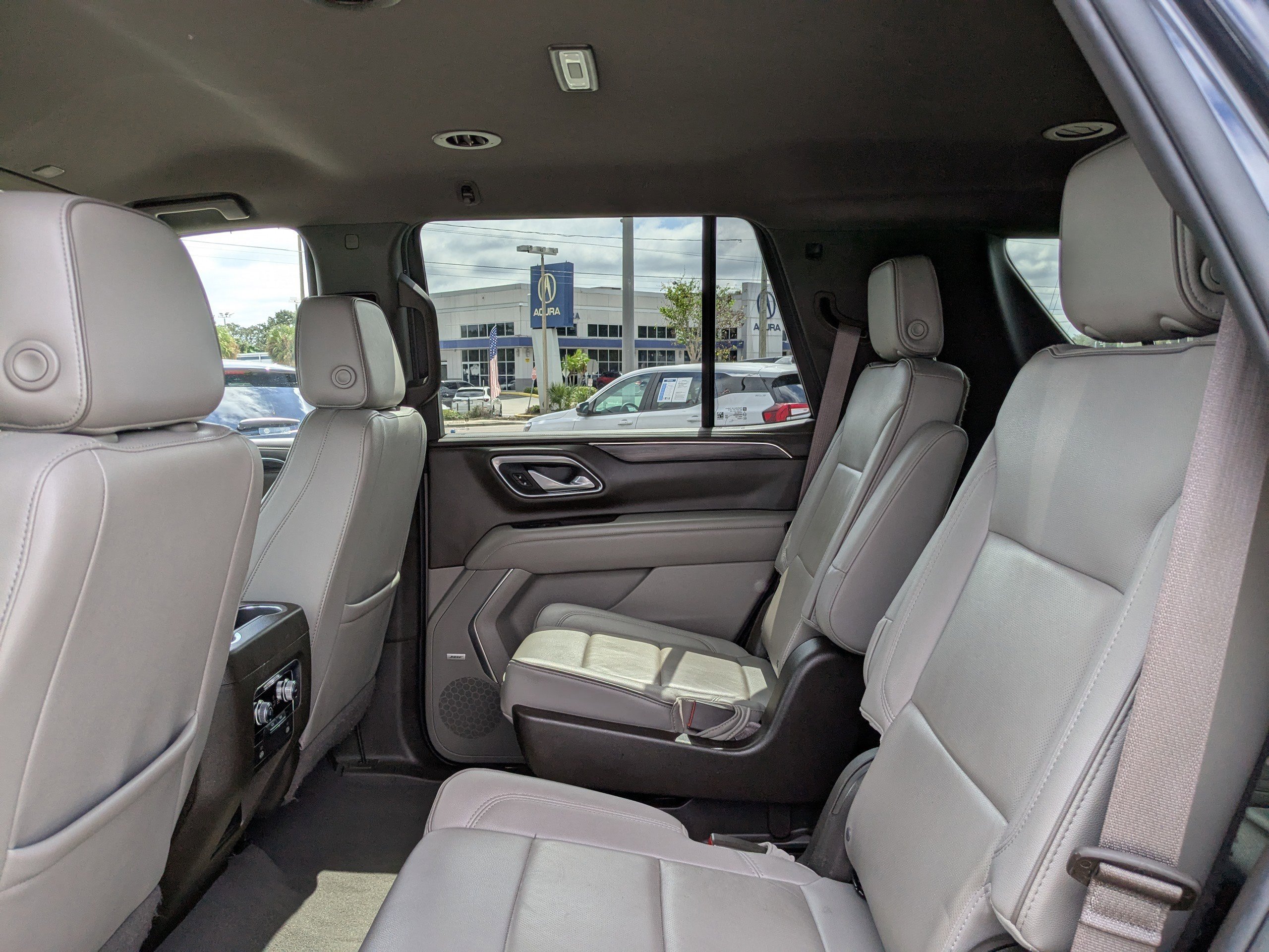 2023 Gmc Yukon SLT photo 9