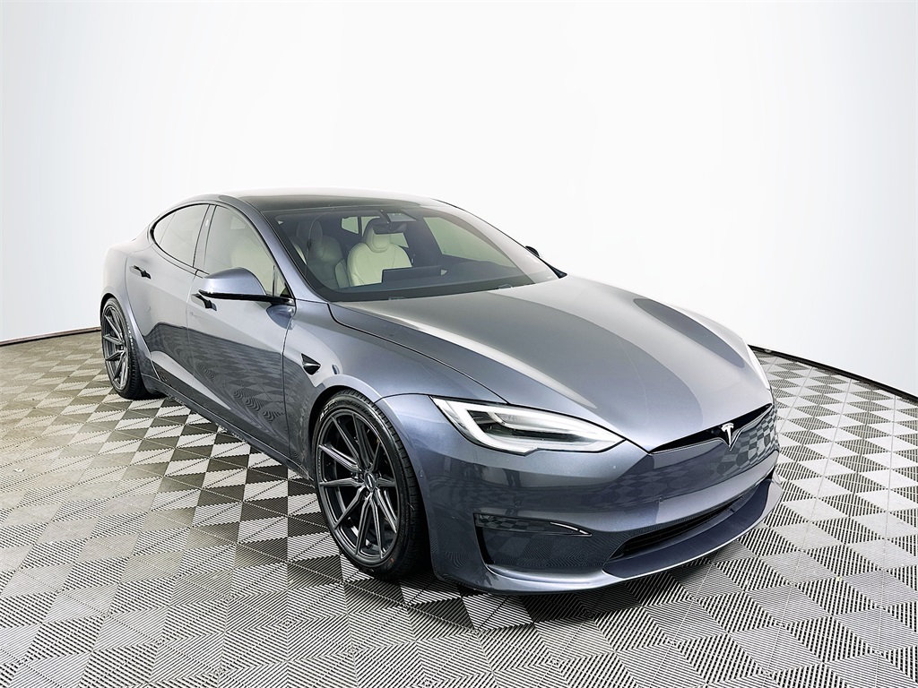 2021 Tesla Model S Plaid photo 3