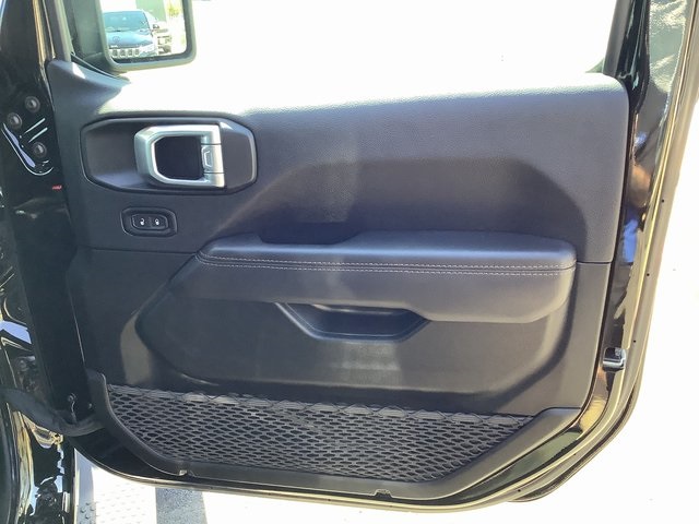 2022 Jeep Wrangler Unlimited Sahara 4xe photo 40