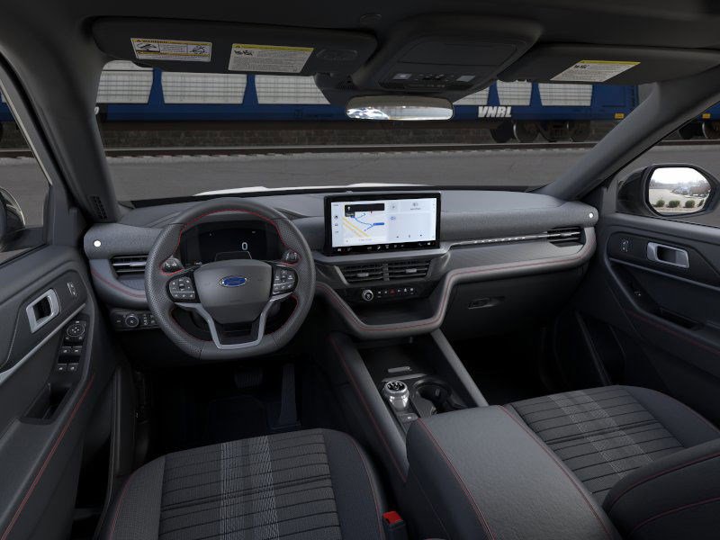 2025 Ford Explorer ST-Line photo 9