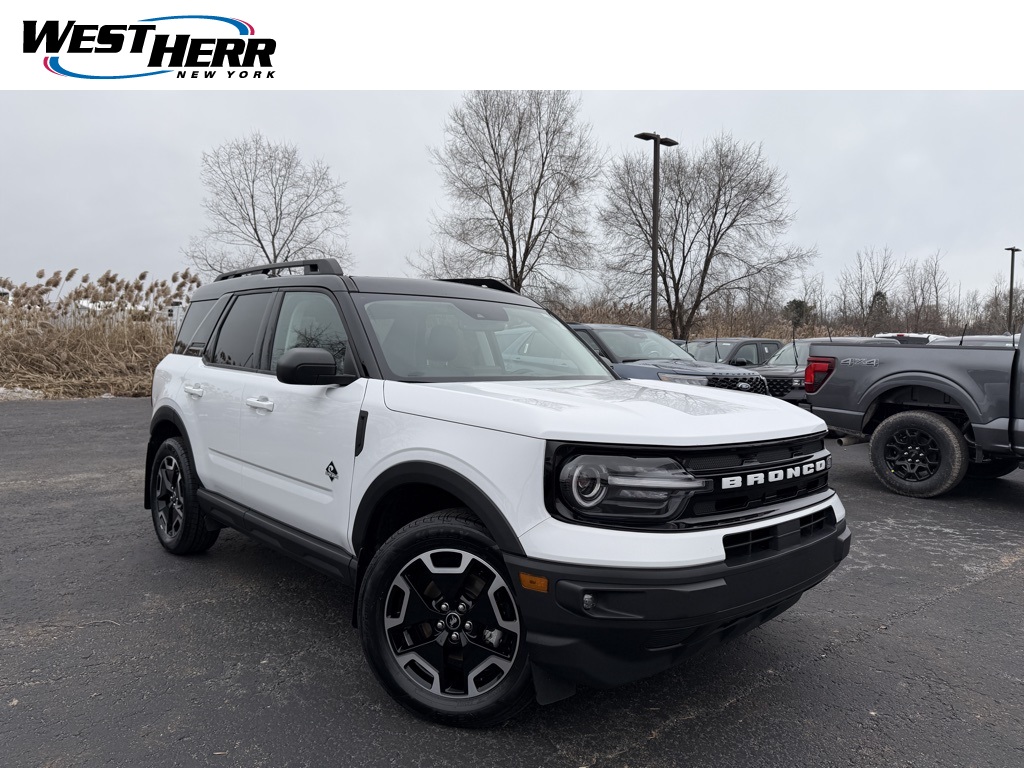 2024 Ford Bronco Sport Outer Banks's photo