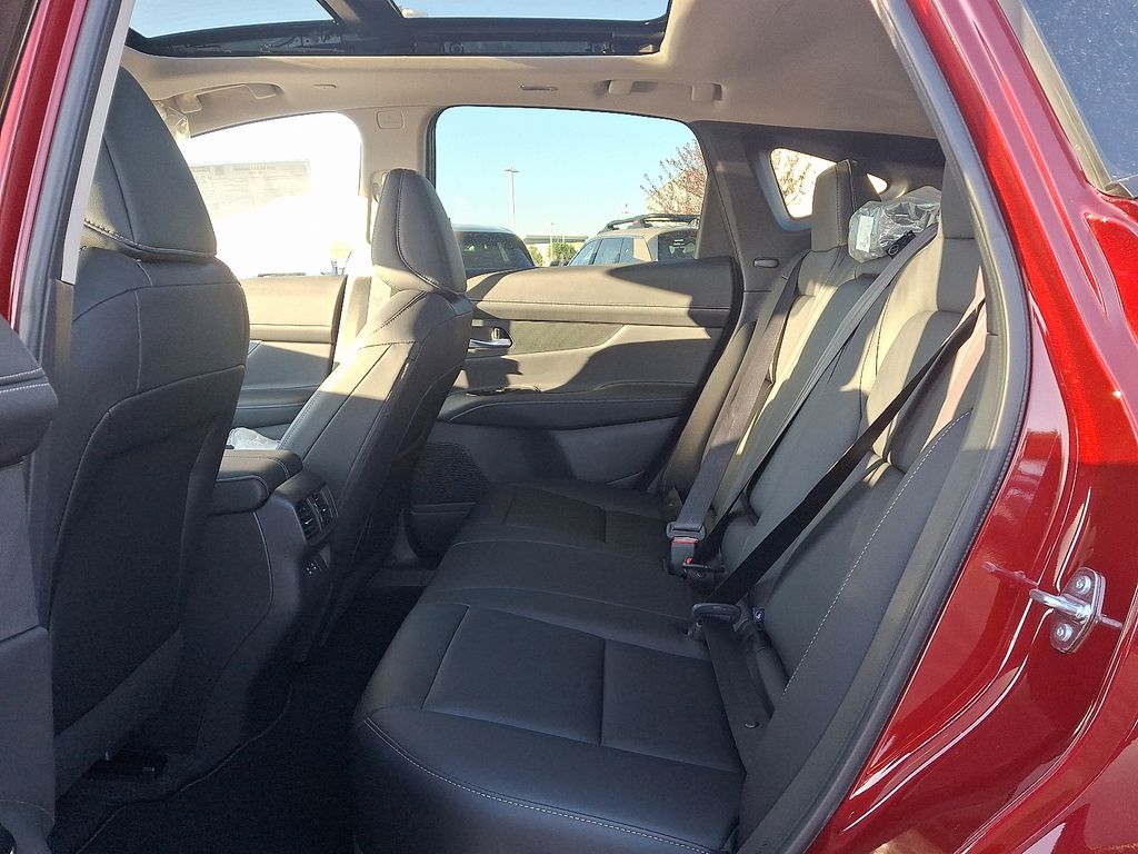 2025 Nissan Murano SL photo 4