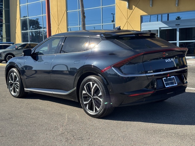 2022 Kia EV6 Wind photo 3