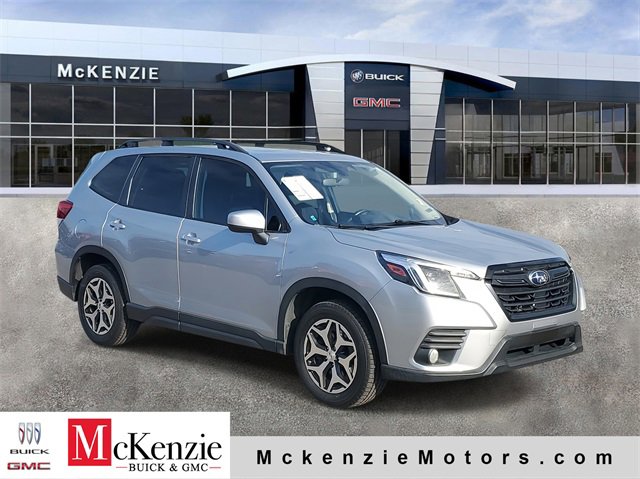 2022 Subaru Forester Premium's photo