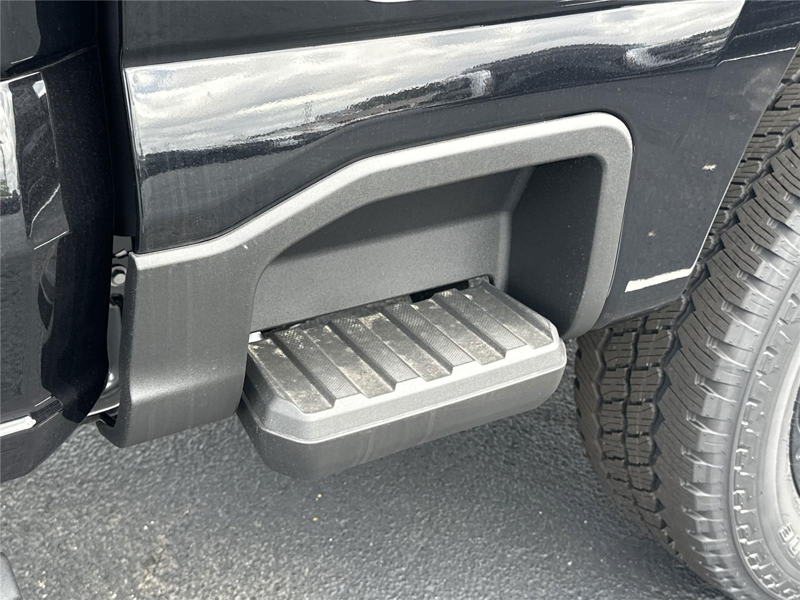 2025 Ford F-250 Lariat photo 36