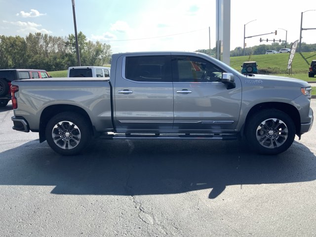 2025 Chevrolet Silverado 1500 High Country photo 13