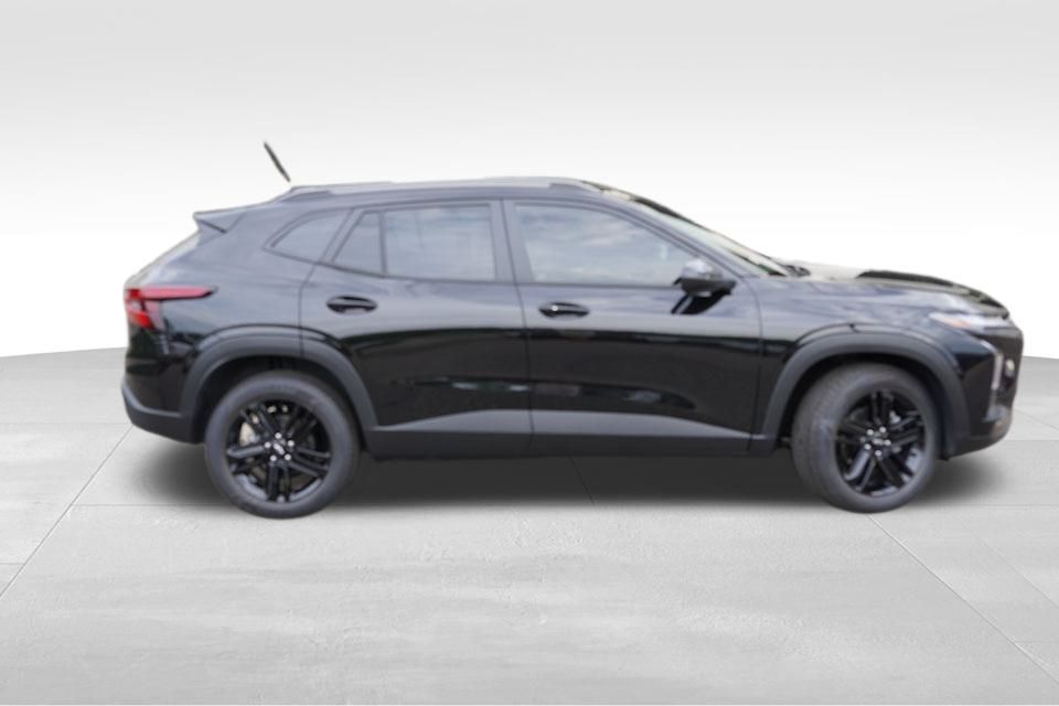 2025 Chevrolet Trax ACTIV photo 3