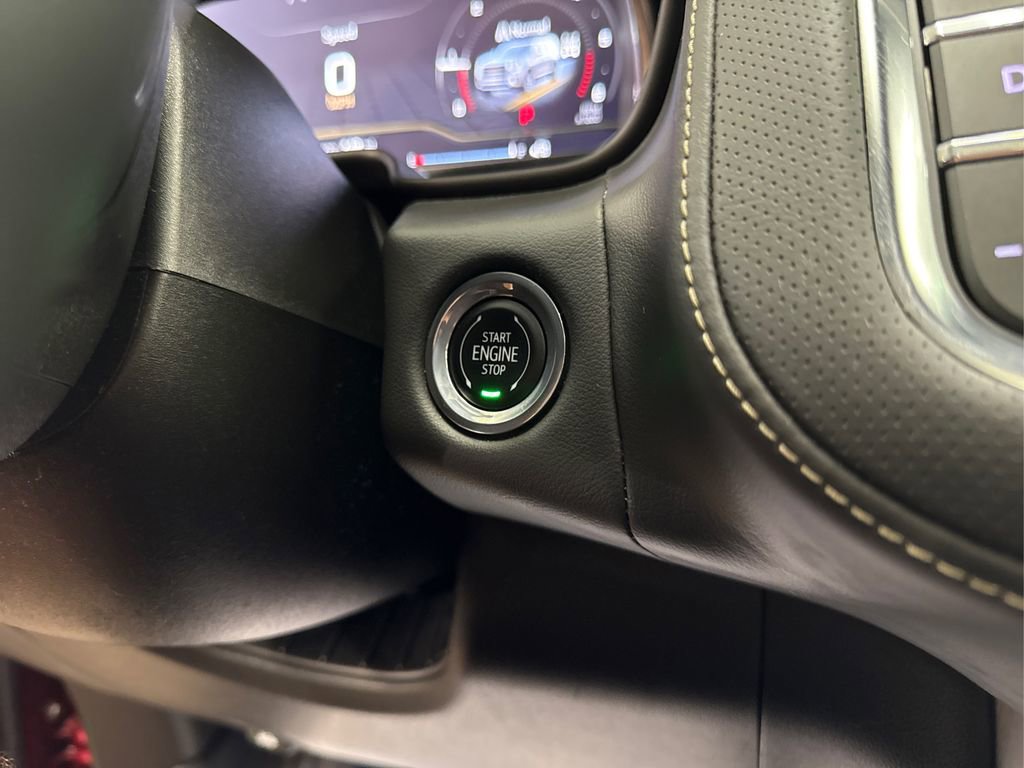 2023 Gmc Yukon SLT photo 35