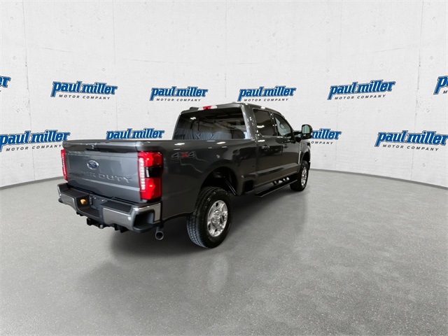 2026 Ford F-350 XLT photo 11