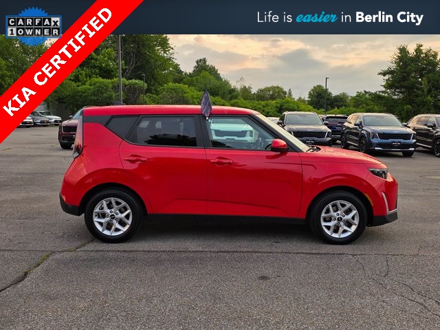 2023 Kia Soul LX photo 3
