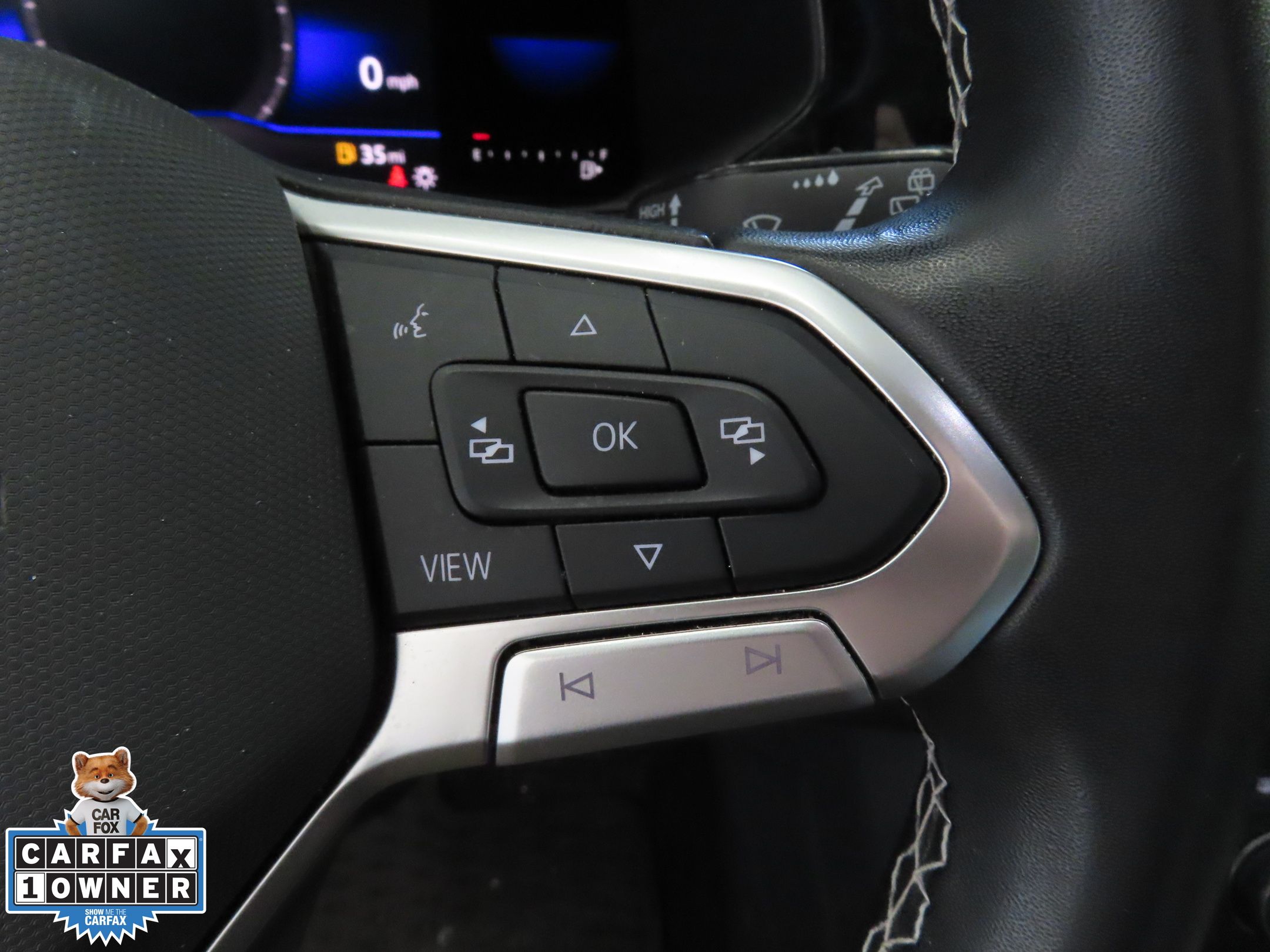 2022 Volkswagen Taos SE photo 11