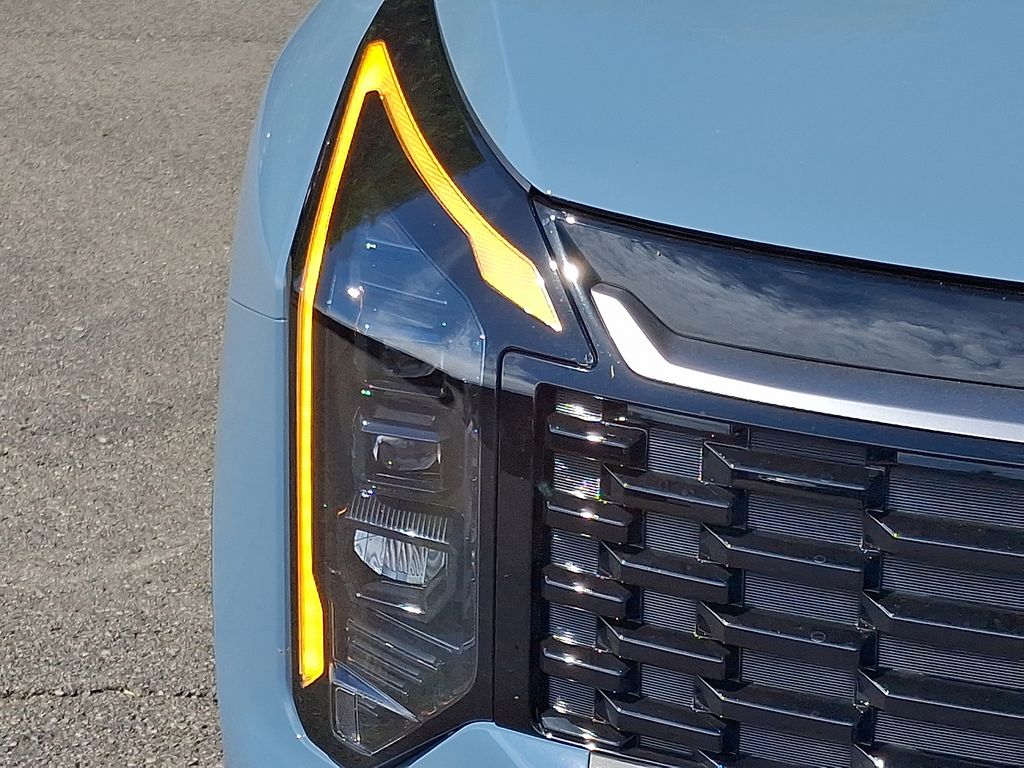 2026 Kia Sportage Hybrid S photo 9
